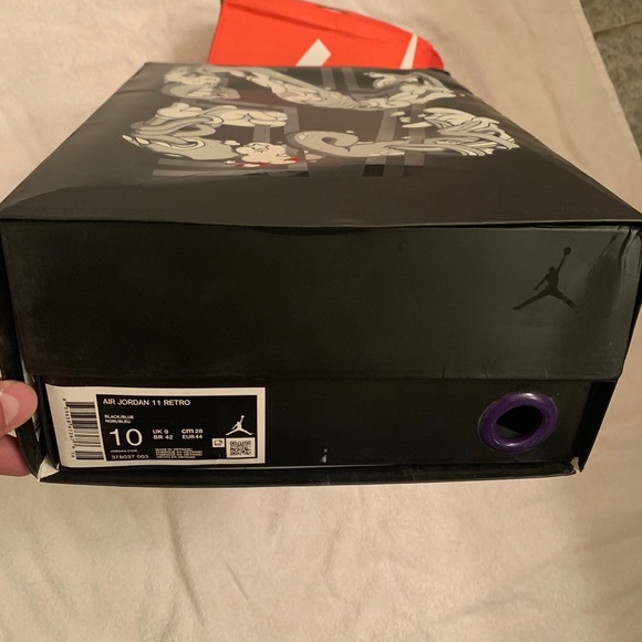 COPY - Air Jordan 11 spacejam - Picture 7 of 9